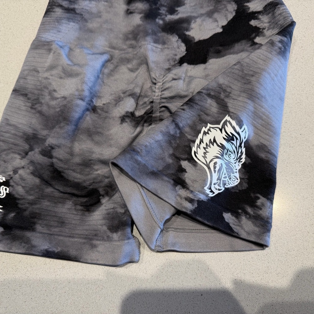 DARC SPORT SHE Gray Tie-Dye Athletic Shorts with Wolf Logo